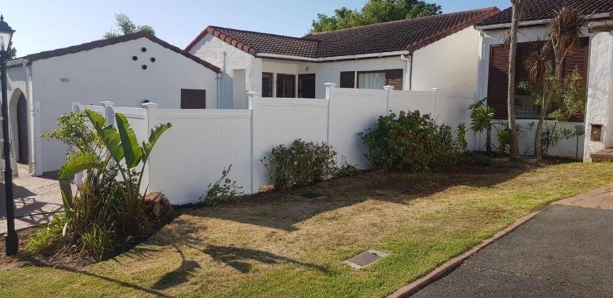 private-absolut-fencing PVC Private Fencing