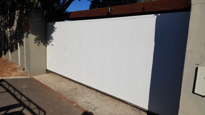 absolut-fencing-gates-doors