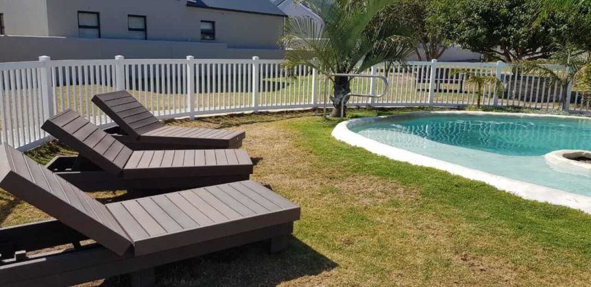 absolut-pool-fencing