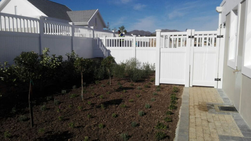 fencing-semi-private-fencing-absolut