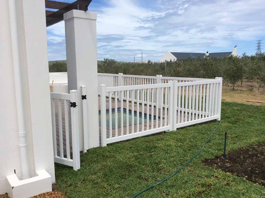PVC Pool Fencing